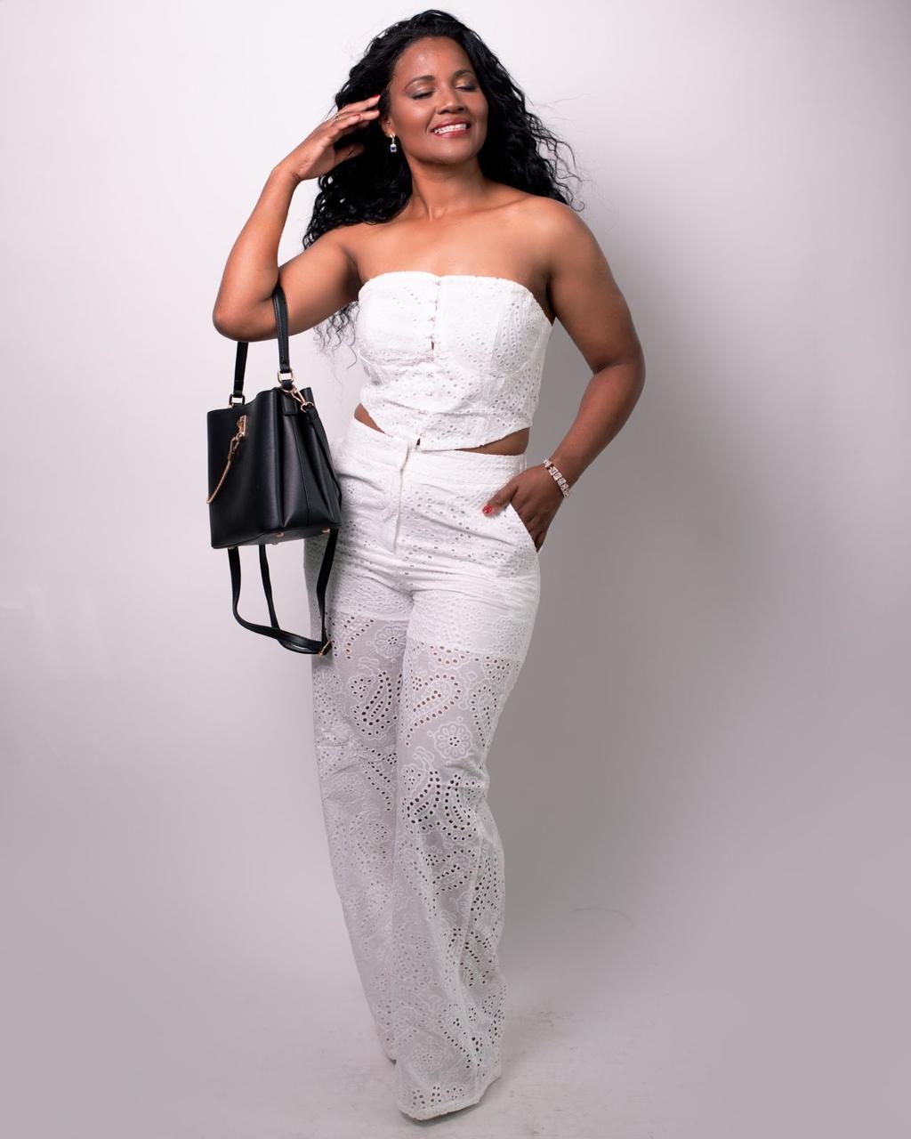 Look Lasy com Bolsa